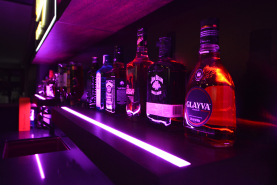 Bar-08